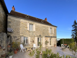 Vente
Deux belles maisons en pierre avec de très jolies