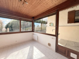 
                                                                                        Vente
                                                                                         Deux maisons d'habitations