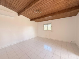 
                                                                                        Vente
                                                                                         Deux maisons d'habitations