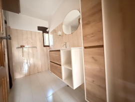 
                                                                                        Vente
                                                                                         Deux maisons d'habitations