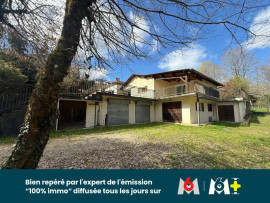 
                                                                                        Vente
                                                                                         Deux maisons d'habitations