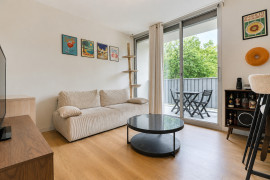 
                                                                                        Vente
                                                                                         Deux pièces avec balcon Bagneux