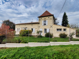 
                                                                                        Vente
                                                                                         DOMAINE ÉQUESTRE DE CHARME EN PÉRIGORD