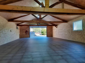 
                                                                                        Vente
                                                                                         DOMAINE ÉQUESTRE DE CHARME EN PÉRIGORD