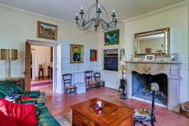Vente
                                                                                DOMAINE HISTORIQUE région Toulouse (Tarn) 2.5 HA