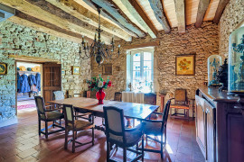 Vente
                                                                                DOMAINE HISTORIQUE région Toulouse (Tarn) 2.5 HA