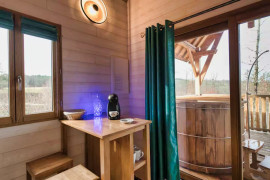 
                                                                                        Vente
                                                                                         DOMAINE LUXUEUX D'HEBERGEMENTS INSOLITES EN PERIGORD