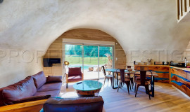 
                                                                                        Vente
                                                                                         DOMAINE LUXUEUX D'HEBERGEMENTS INSOLITES EN PERIGORD