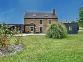 
                                                                                        Vente
                                                                                         DOMJEAN, Maison en pierre de 170m2 