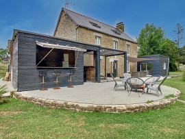 
                                                                                        Vente
                                                                                         DOMJEAN, Maison en pierre de 170m2 