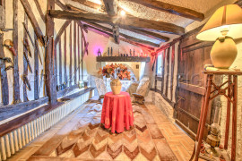 
                                                                                        Vente
                                                                                         DORDOGNE PROPRIETE PERIGOURDINE 4 HA ETANG CHALETS