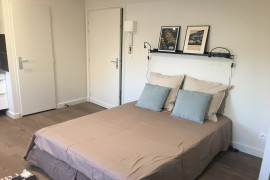 
                                                                                        Location
                                                                                         DRAGON 7 *