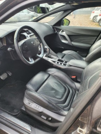
                                                                                        Voiture
                                                                                         DS DS 5 (2) 2.0 BLUEHDI 180 S&S 1955 EAT6