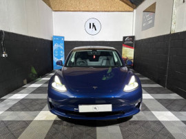 
                                                                                        Voiture
                                                                                         (Dual Motor) Performance Saloon 4dr Electric Auto 4WDE (Performance Upgrade) (449 bhp)