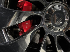 
                                                                                        Voiture
                                                                                         (Dual Motor) Performance Saloon 4dr Electric Auto 4WDE (Performance Upgrade) (449 bhp)