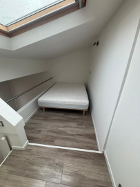 
                                                                                        Location
                                                                                         dupleix