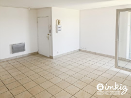 
                                                                                        Vente
                                                                                         Duplex 2 pièces avec balcon, cave et parking