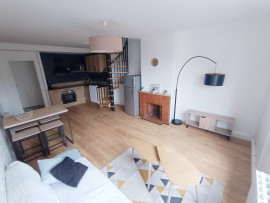 
                                                                                        Vente
                                                                                         Duplex 4 chambres avec jardin