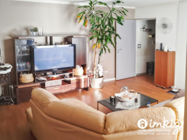 
                                                                                        Vente
                                                                                         Duplex 5 pièces dernier étage avec terrasse