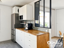 
                                                                                        Vente
                                                                                         Duplex 99m² rénové, terrasse - climatisé - 2 boxes
