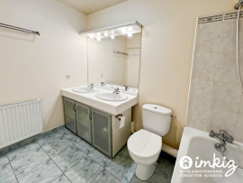 
                                                                                        Vente
                                                                                         Duplex 99m² rénové, terrasse - climatisé - 2 boxes