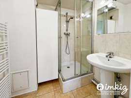 
                                                                                        Vente
                                                                                         Duplex 99m² rénové, terrasse - climatisé - 2 boxes