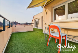 
                                                                                        Vente
                                                                                         Duplex attique 5P terrasse 2 garages- 156m² au sol