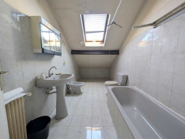 
                                                                                        Vente
                                                                                         Duplex dernier étage à La Varenne