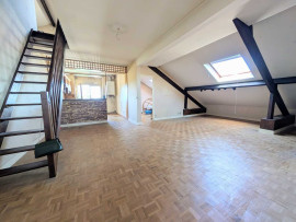 
                                                                                        Vente
                                                                                         Duplex dernier étage à La Varenne