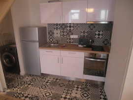 Location
                                                                                DUPLEX EN VILLE avec extérieur