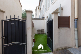 
                                                                                        Location
                                                                                         DUPLEX EN VILLE avec extérieur