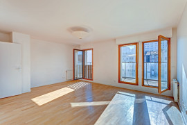 Vente
Duplex familial au dernier étage avec terrasses !