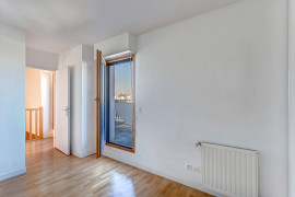 Vente
Duplex familial au dernier étage avec terrasses !