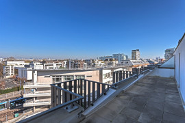 Vente
Duplex familial au dernier étage avec terrasses !