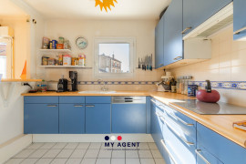 
                                                                                        Vente
                                                                                         Duplex familial lumineux au cœur des commerces