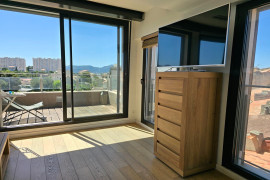 
                                                                                        Location
                                                                                         Duplex Mer Endoume