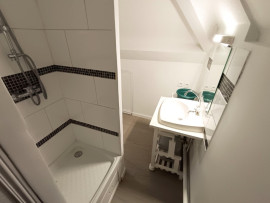 
                                                                                        Location
                                                                                         DUPLEX MEUBLÉ AVEC PARKING