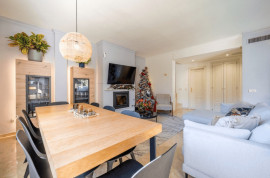
                                                                                        Vente
                                                                                         Duplex Penthouse à La Quinta