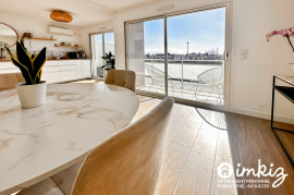 
                                                                                        Vente
                                                                                         Duplex rénové 84 m² • Sainte-Marie la mer