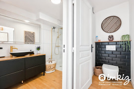 
                                                                                        Vente
                                                                                         Duplex rénové 84 m² • Sainte-Marie la mer