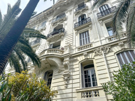 
                                                                                        Vente
                                                                                         Élégant 2 pièces avec jardin privatif au cœur de Cimiez