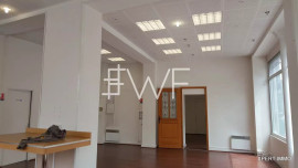 
                                                                                        Location
                                                                                         Emplacement n° 1 : Boutique d'Angle 170m²