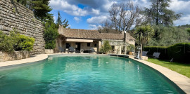 
                                                                                        Vente
                                                                                         En Ardèche Mas de Caractère sur 13 Ha