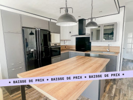 Vente
En exclusivité appartement F3 rénové avec terrasse