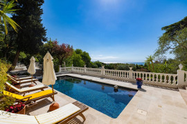 
                                                                                        Vente
                                                                                         EN VENTE VILLA NICE - TERRAIN - PISCINE - VUE MER