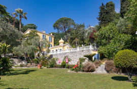 
                                                                                        Vente
                                                                                         EN VENTE VILLA NICE - TERRAIN - PISCINE - VUE MER