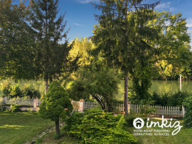 
                                                                                        Vente
                                                                                         Ensemble de 2 corps de ferme, piscine