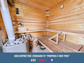 
                                                                                        Vente
                                                                                         Ensemble de deux maisons avec piscine naturelle, dépendances et terrain de plus de 20 ares