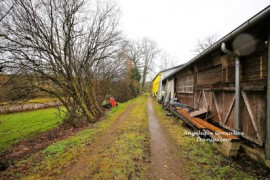 
                                                                                        Vente
                                                                                         Ensemble immobilier dans le Morvan