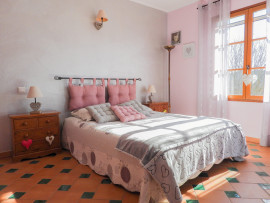 Vente
Entrecasteaux, villa avec piscine et dépendances